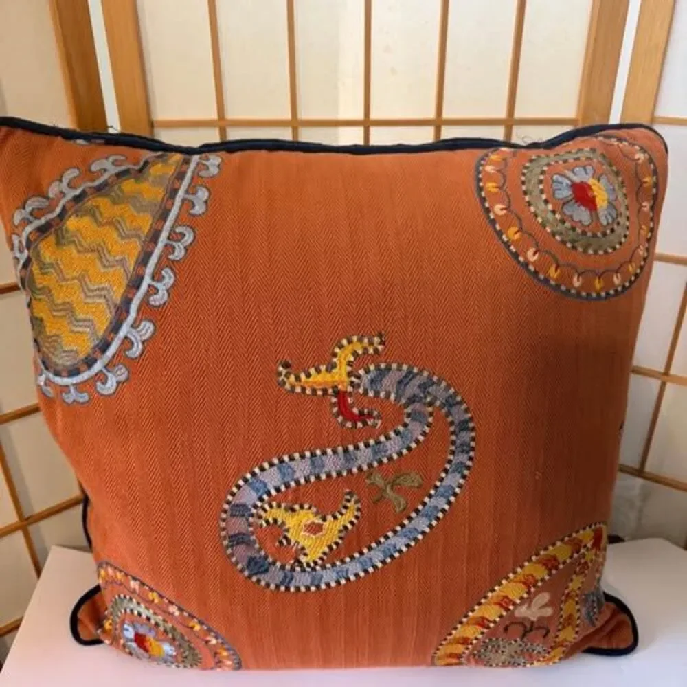 Embroidered Paisley Throw Pillow 20x20 $10 Stamford